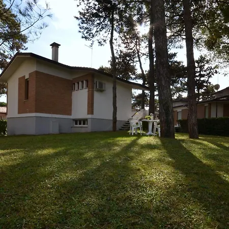 Villaggio Alex * 리그나노 사비아도로