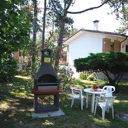 Villaggio Alex Apartmán *